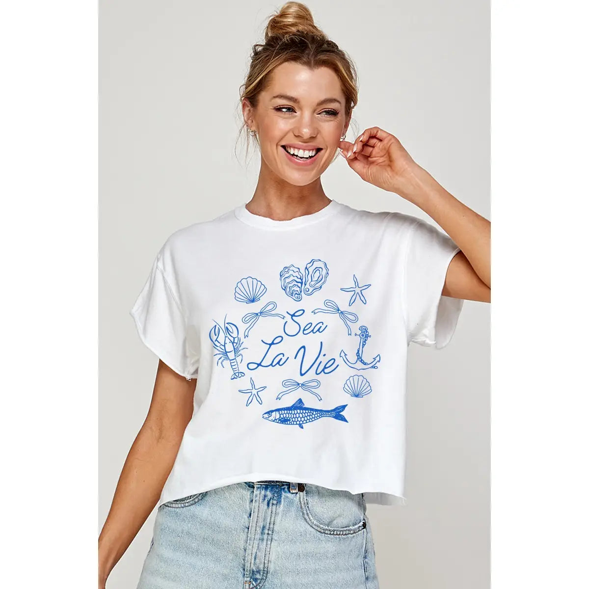 Sea La Vie Vintage Graphic Crop Top
