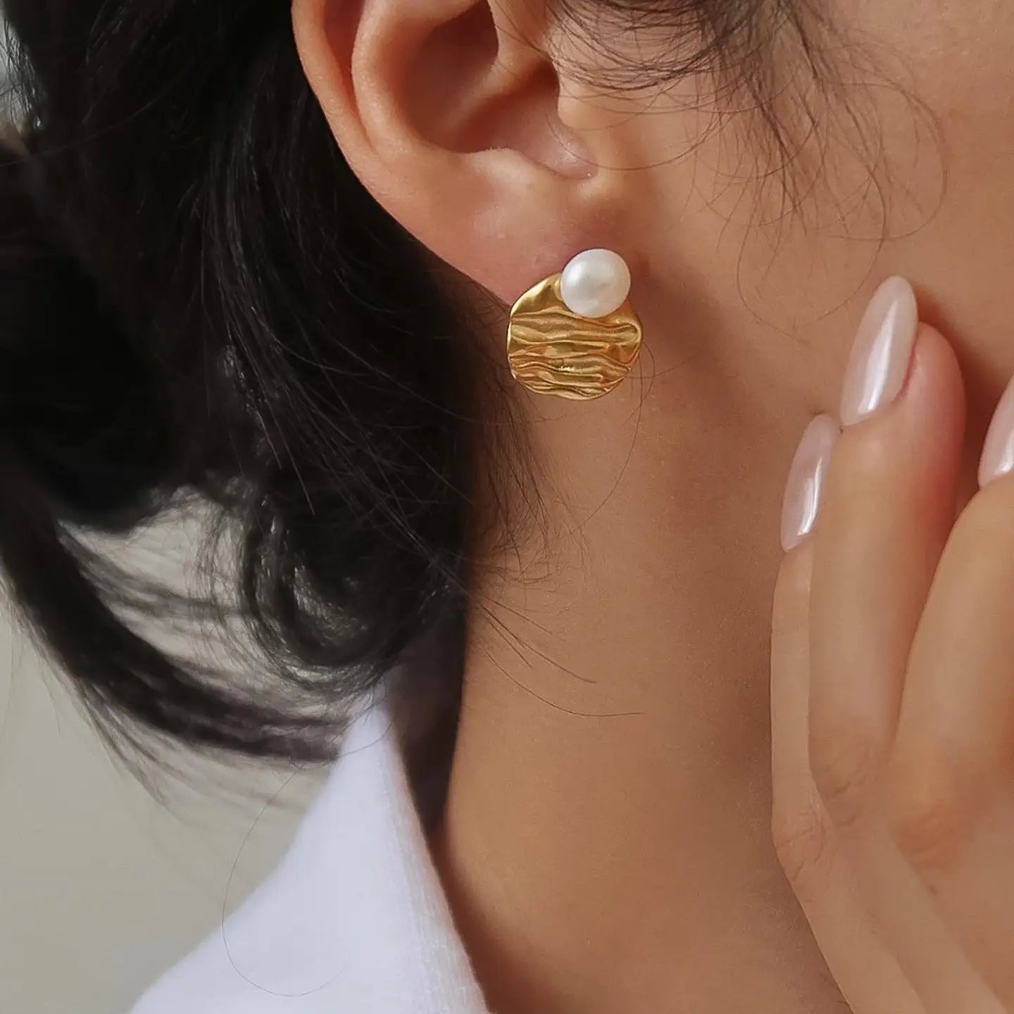 18K Gold Non-Tarnish Textured Pearl Stud Earrings
