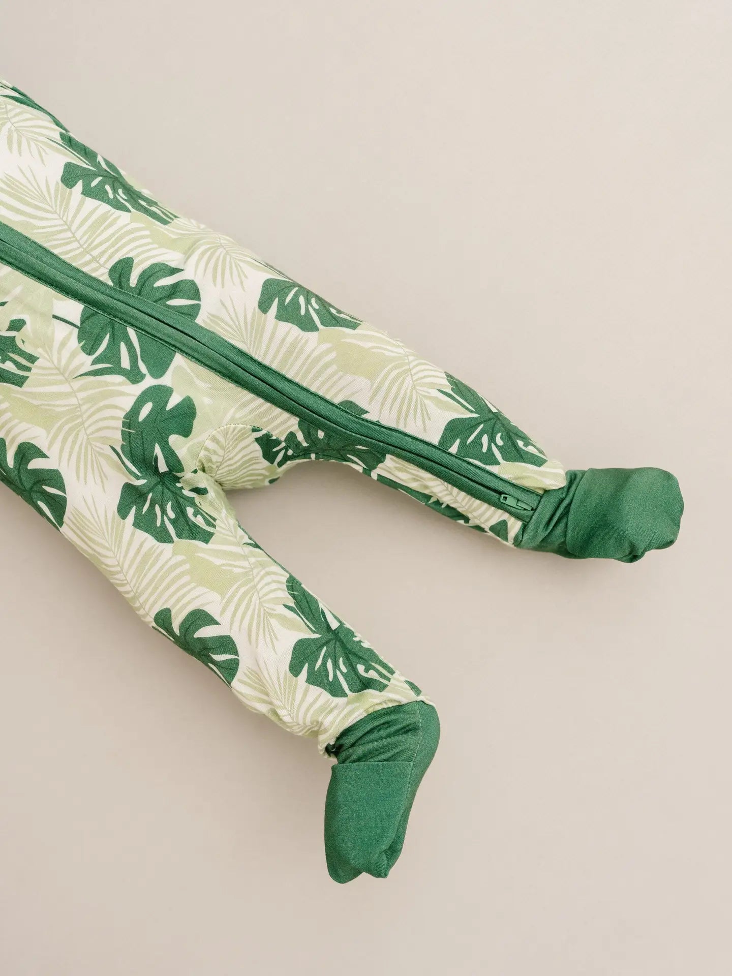 Paradise Palm Bamboo Sleeper