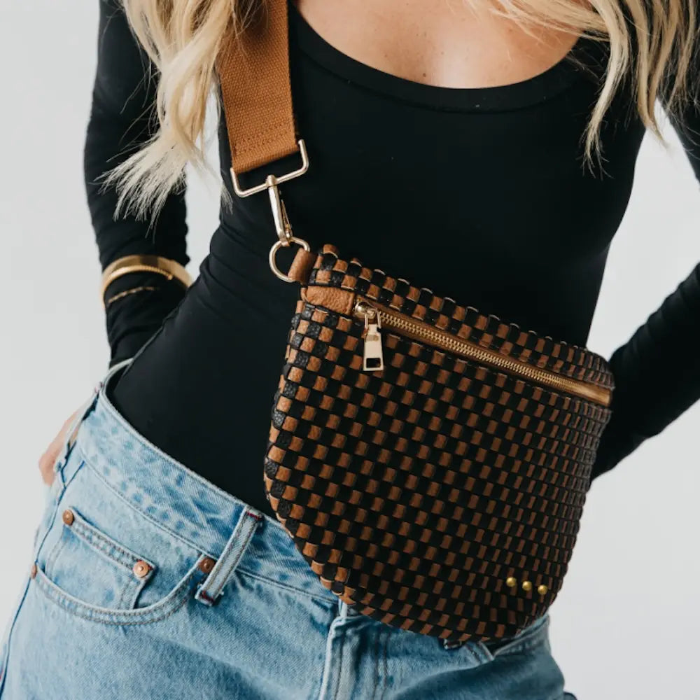 Westyn Woven Crossbody Bag: Checkered Coffee