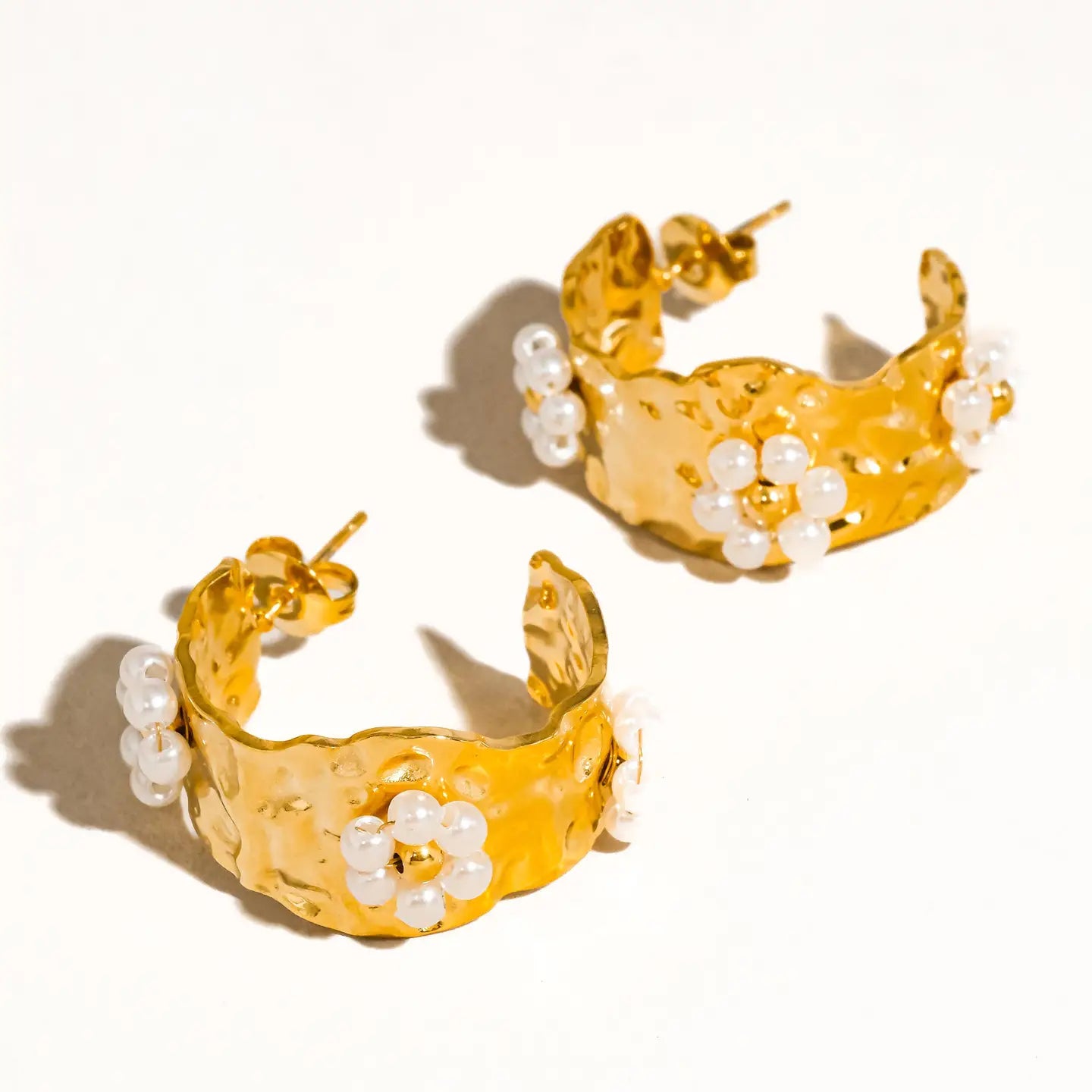 18K Gold Non-Tarnish Vintage Pearl Floral Hoop Earring