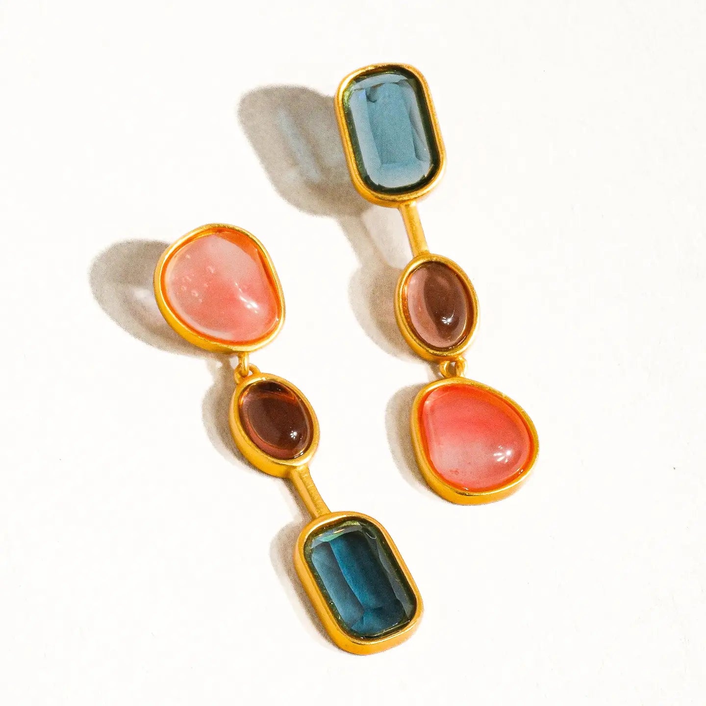 18K Gold Vintage Mismatch Drop Earring