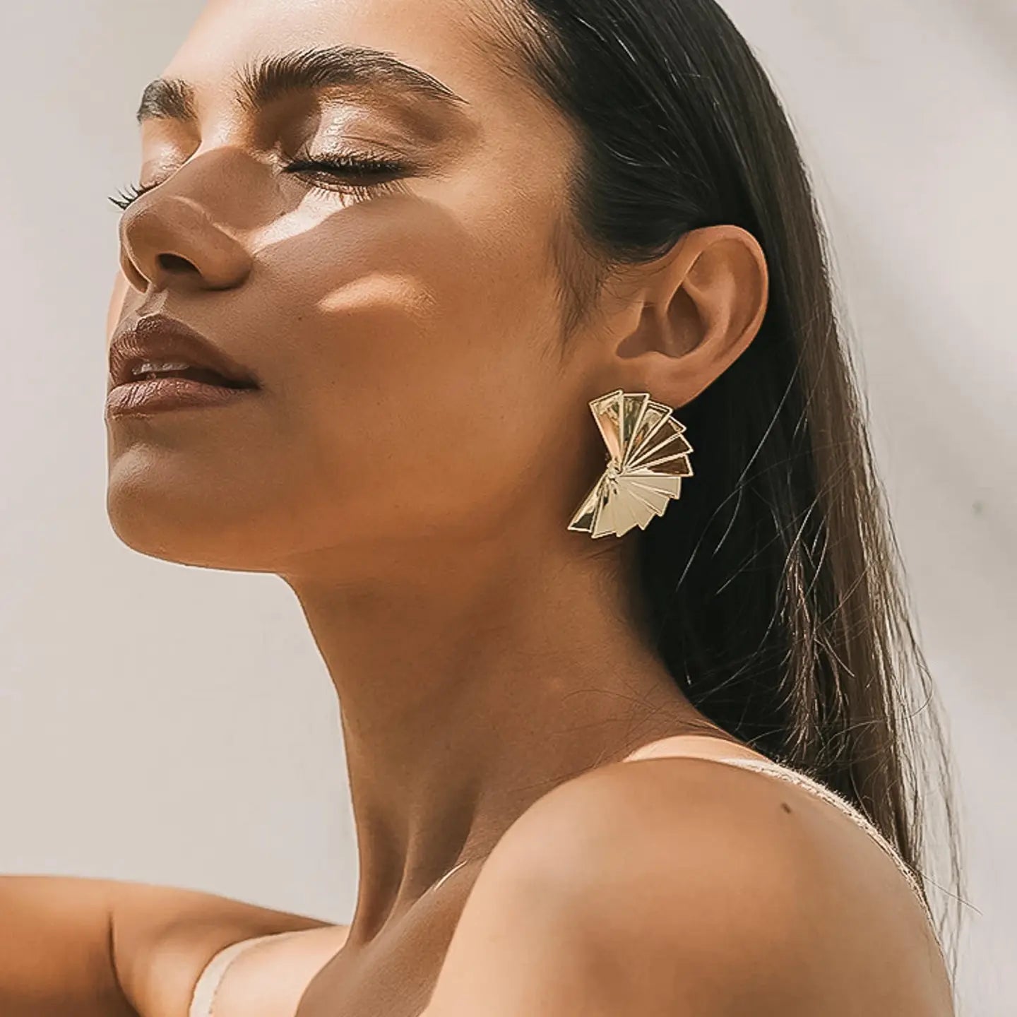 18K Gold Non-Tarnish Folded Fan Earring