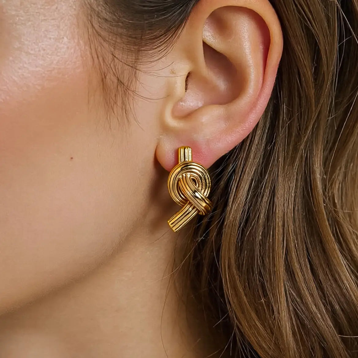 18K Gold Non-Tarnish Ribbed Knot Stud Earrings