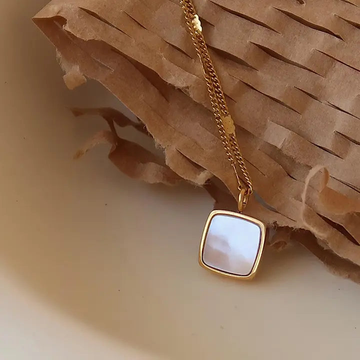 18K Gold Non-Tarnish Shell Square Necklace