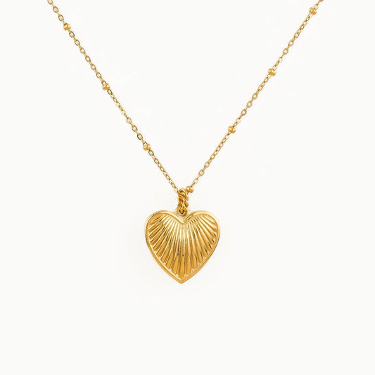 18K Gold Dainty Heart Necklace
