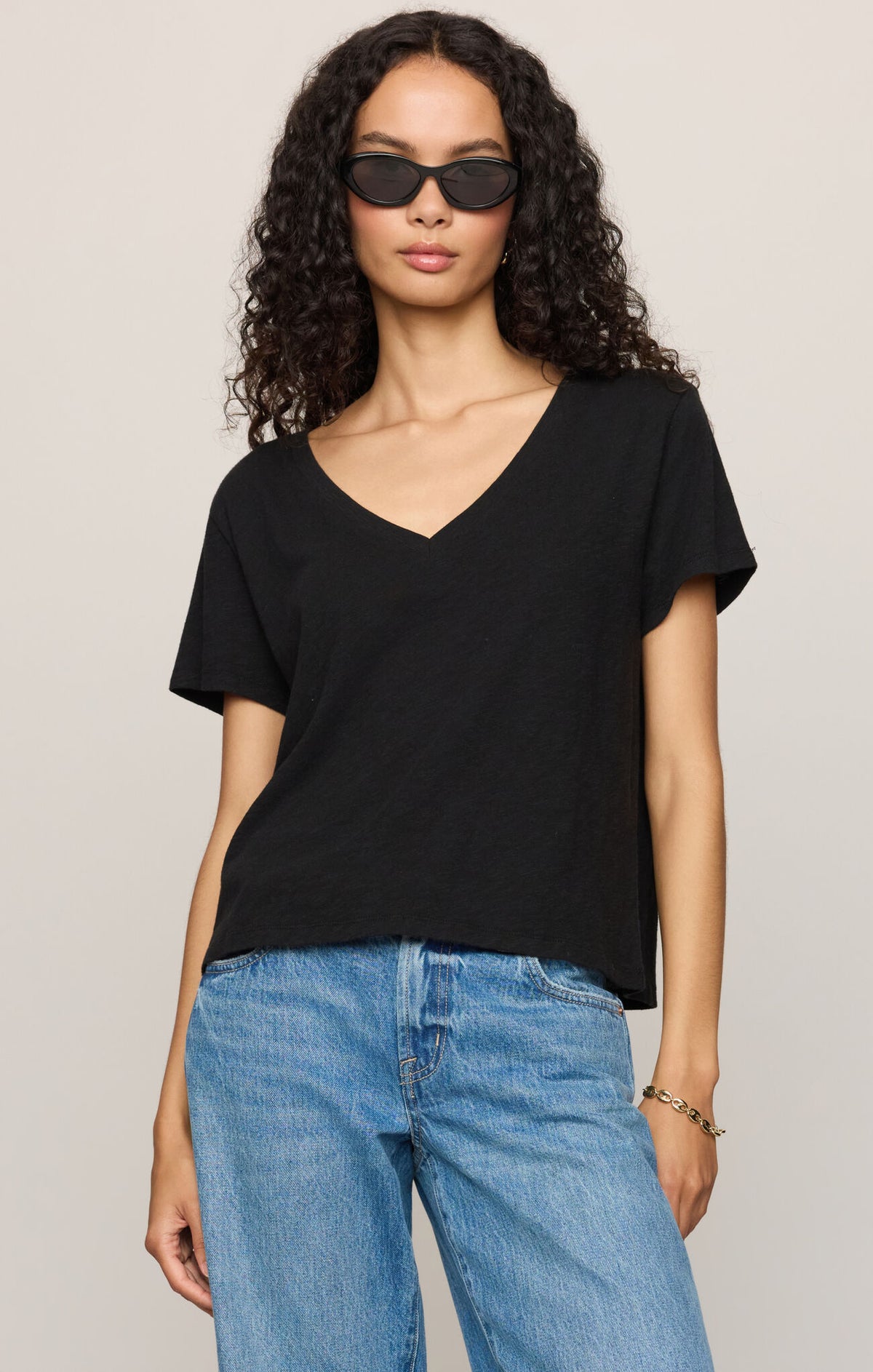 Nomad V Neck Tee