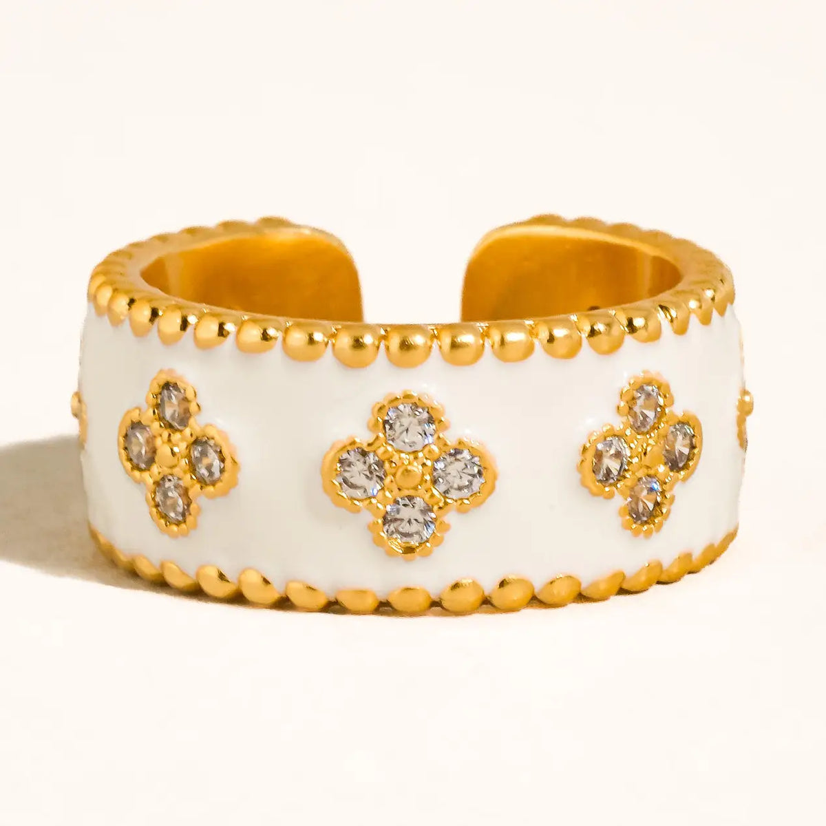 18K Gold Vintage White Enamel Floral Band Ring
