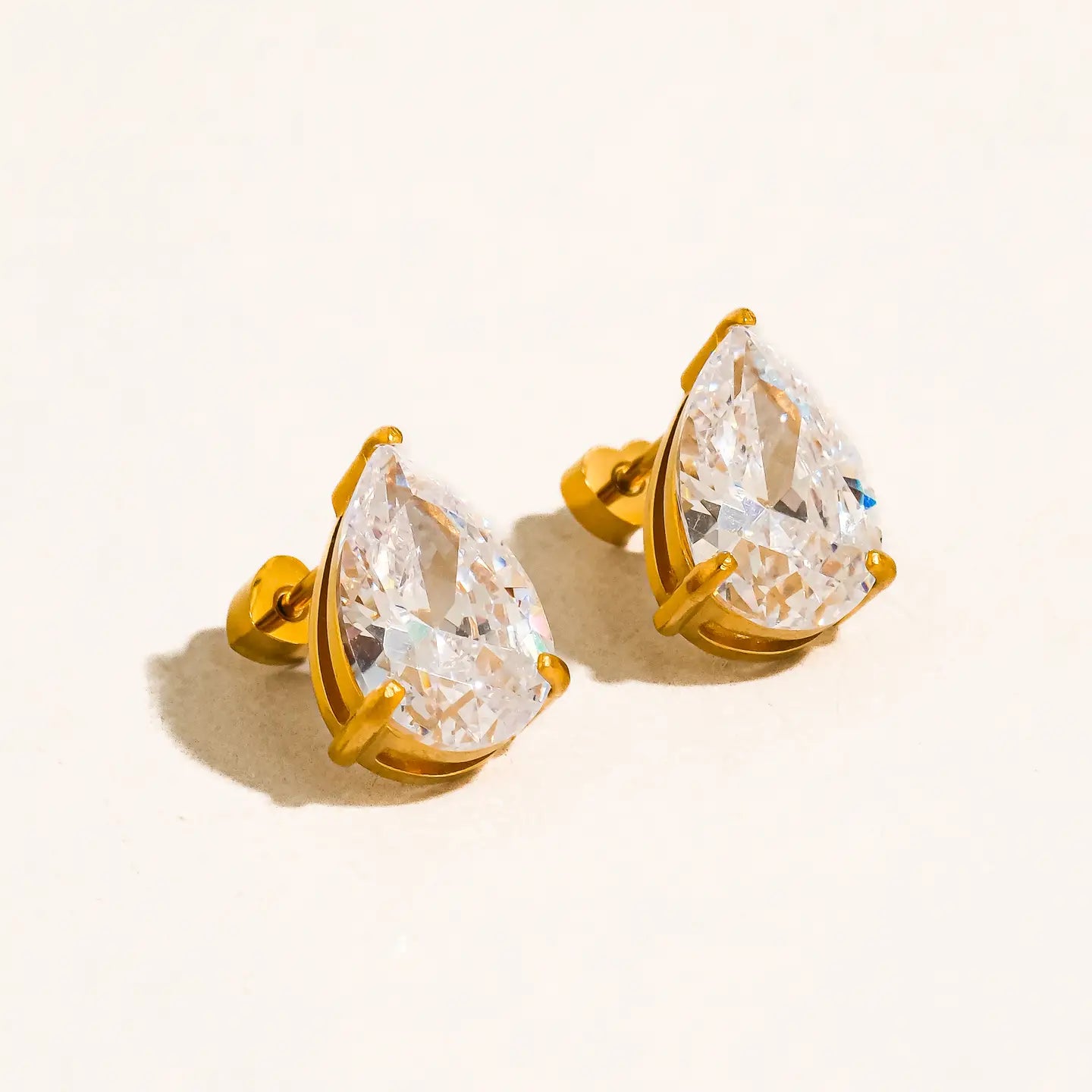 18K Gold Non-Tarnish Round Cz Flat Back Earrings
