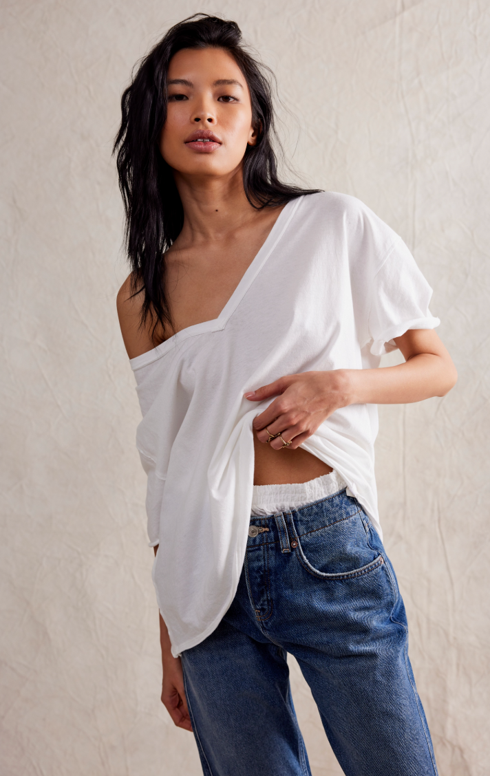 Lara V Neck Tee