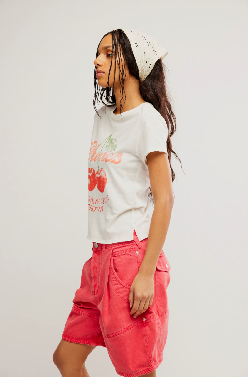 Nova Graphic Tee