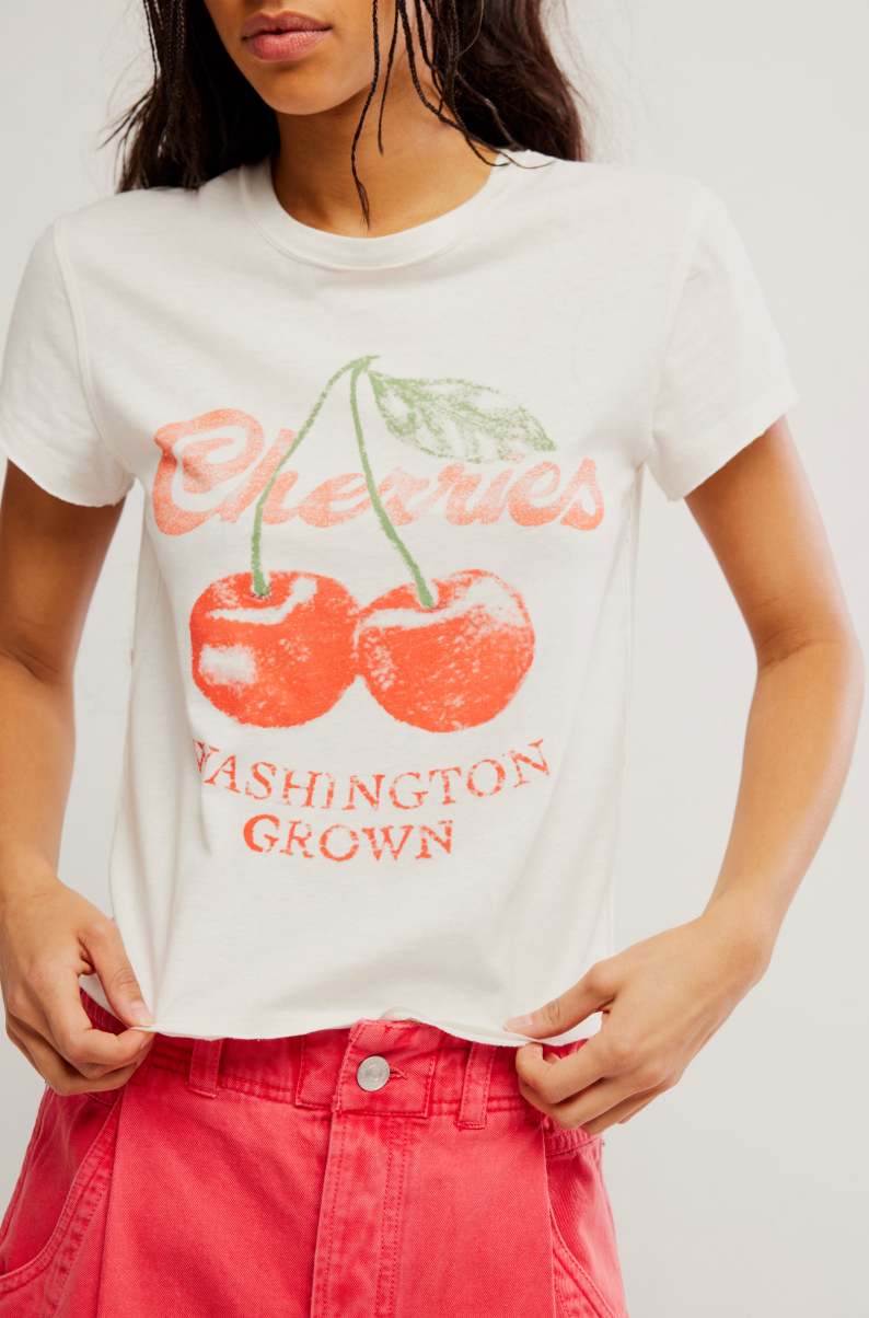 Nova Graphic Tee