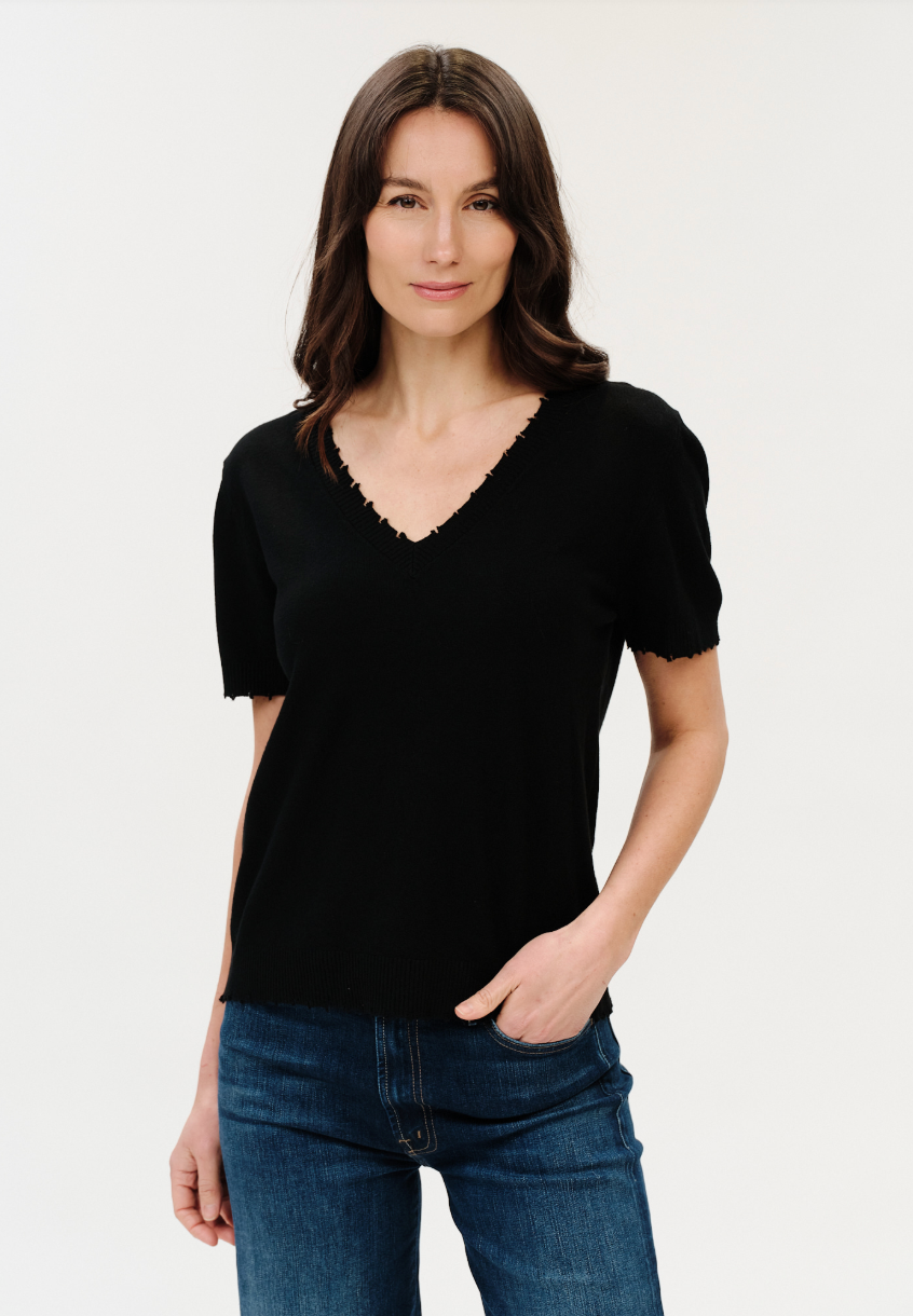 Gemma V-Neck Frayed Hem SS Sweater