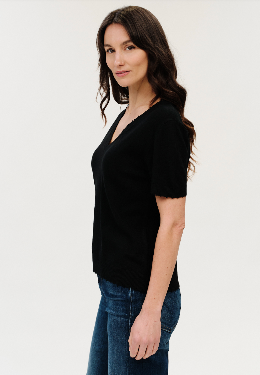 Gemma V-Neck Frayed Hem SS Sweater