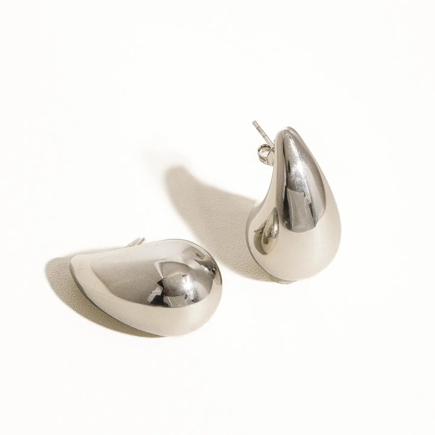 18K Gold Non-Tarnish Large Huggie Droplet Earring