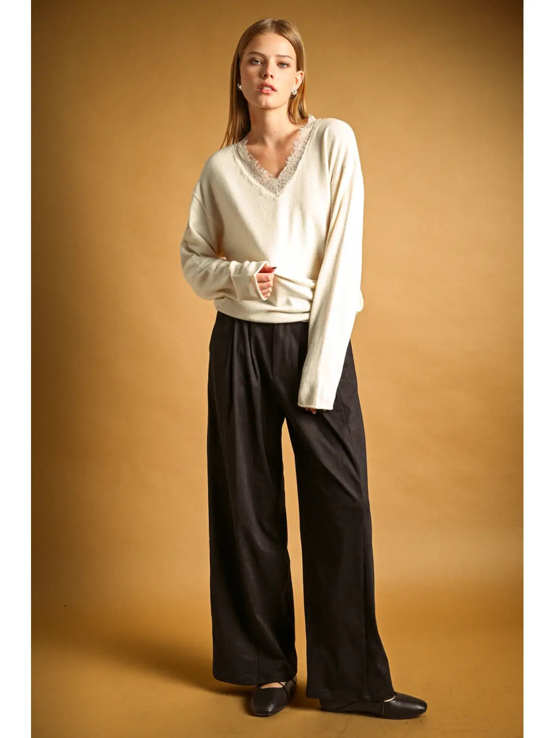 Tessa Contrasted Light Weight Sweater