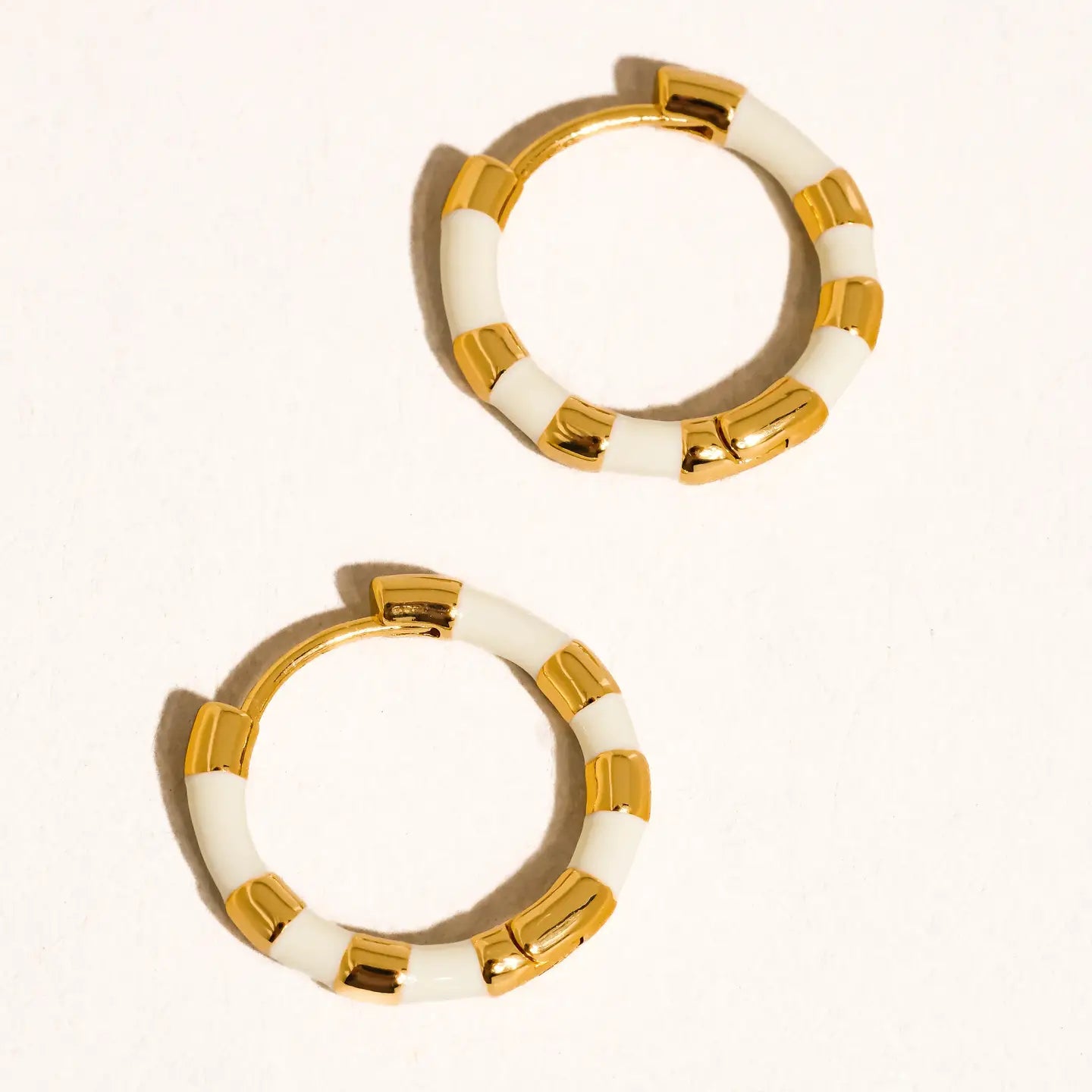 18K Gold Vintage Enamel Hoop Earring