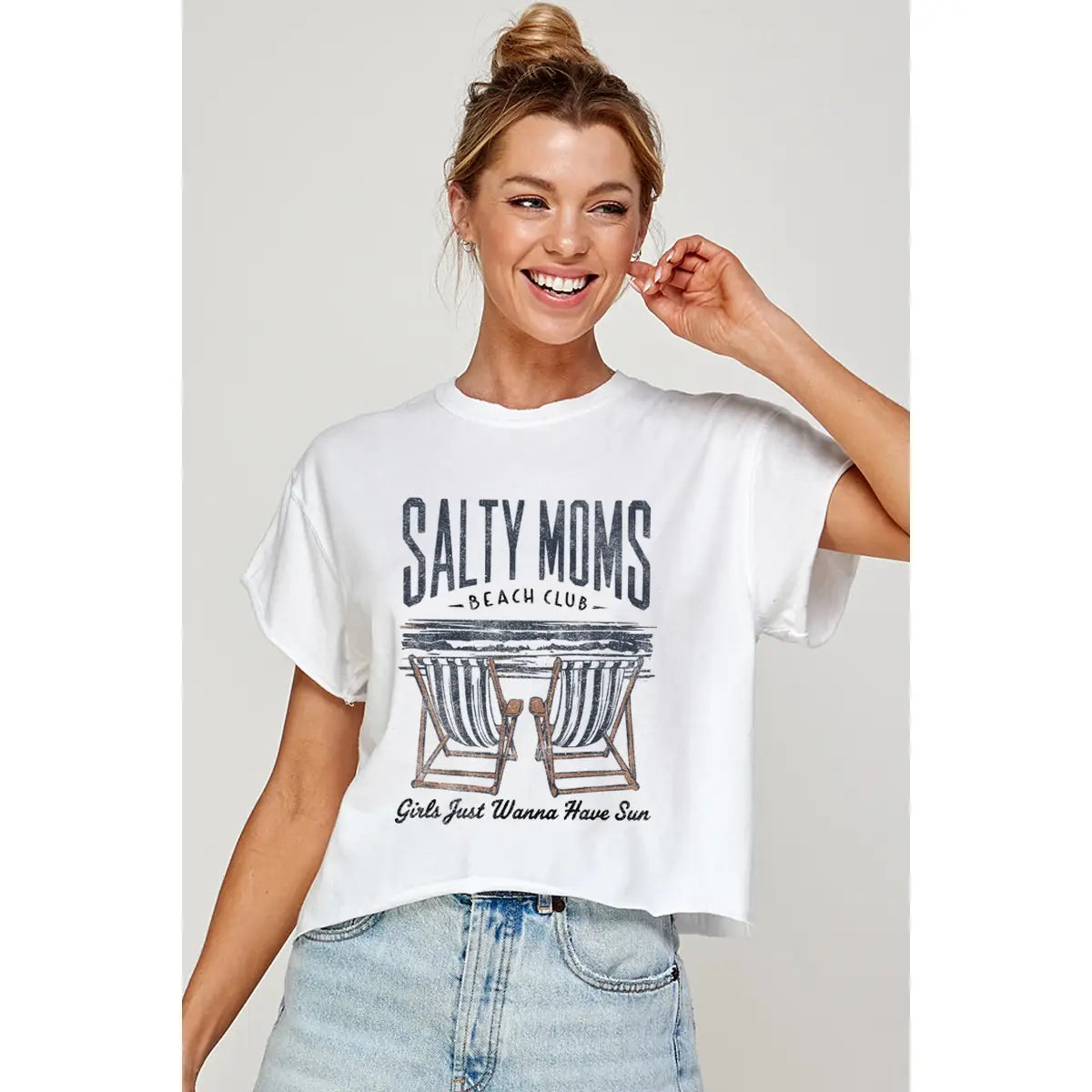 Salty Mom Crop Vintage Graphic Tee