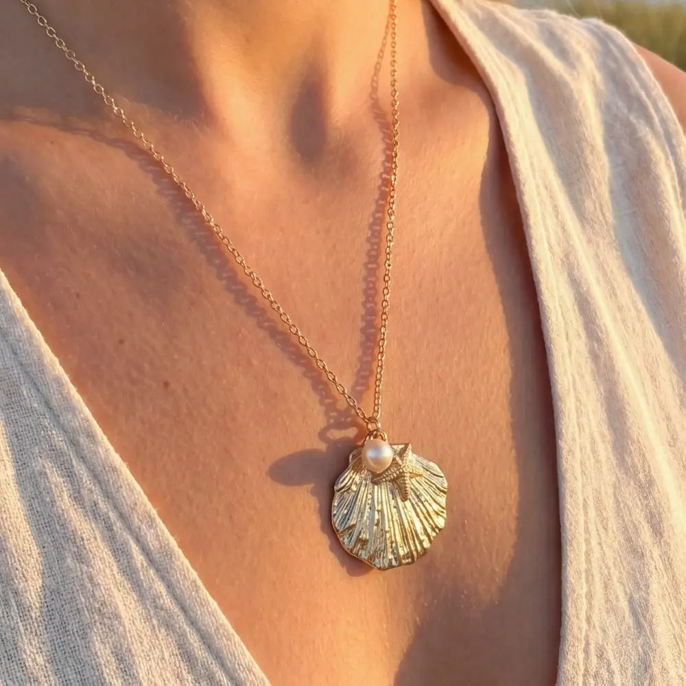 Gold Scallop Shell Pendant Necklace