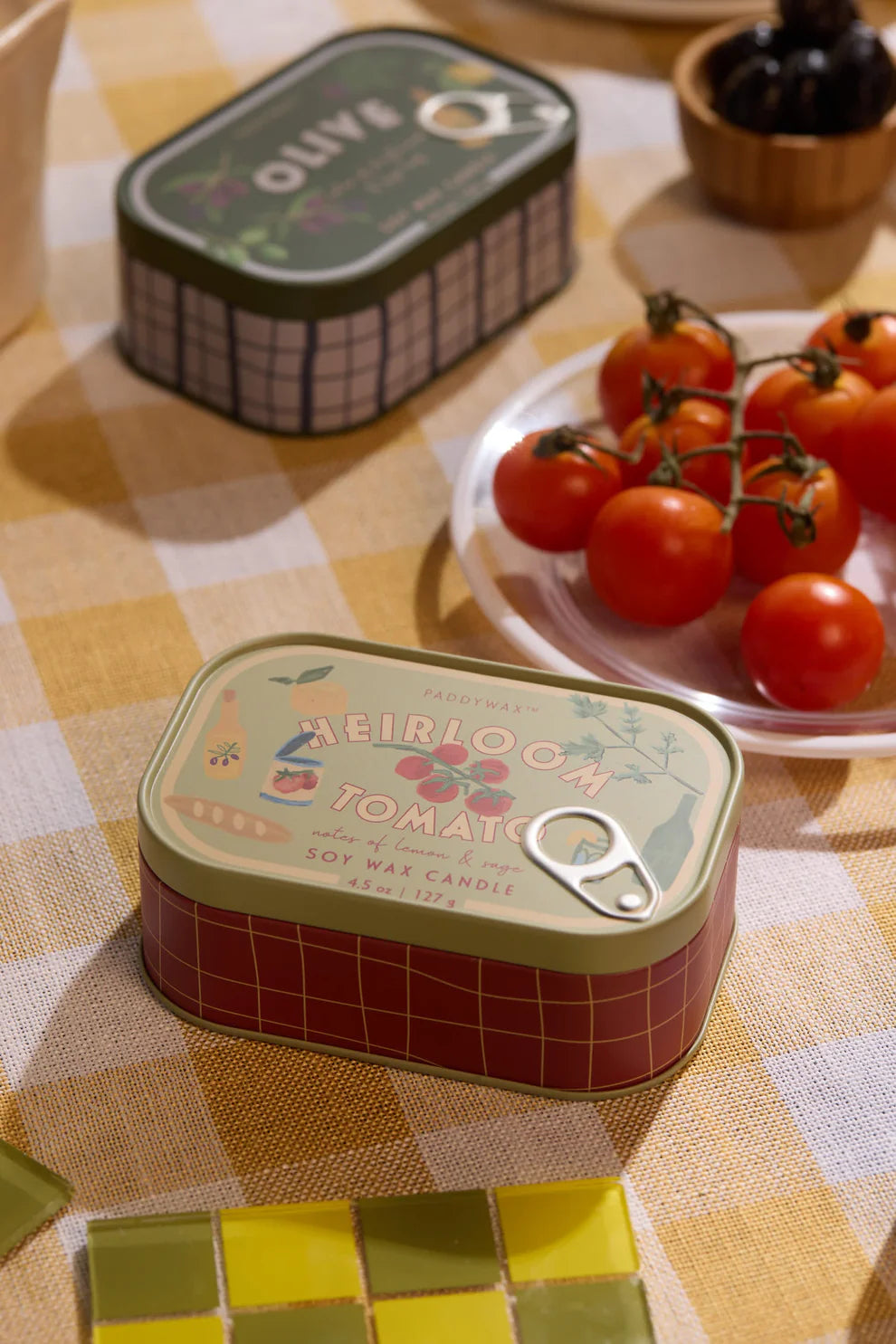 Bistro Illustrated Tin Candle