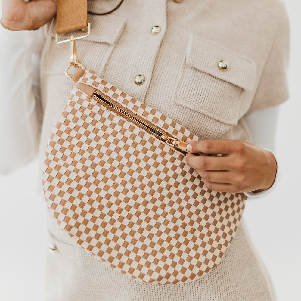 Westyn Woven Crossbody Bag: Checkered Tan